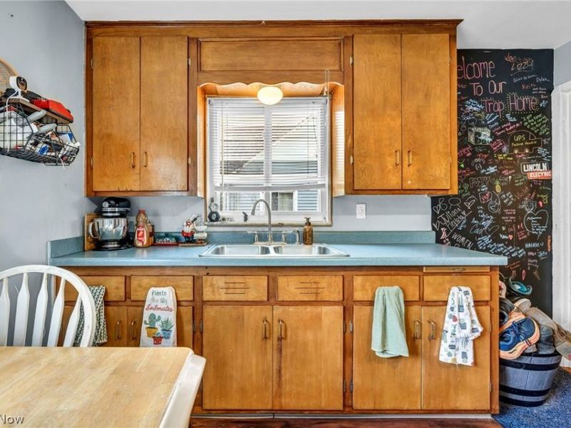 6294 Alexandria Drive, Parma Heights, OH 44130 Photo 10