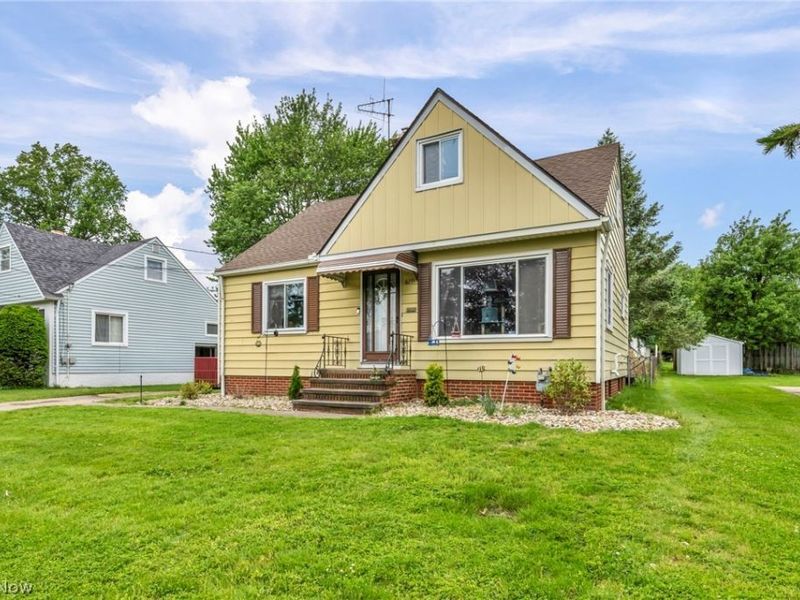 6294 Alexandria Drive, Parma Heights, OH 44130 Photo 4