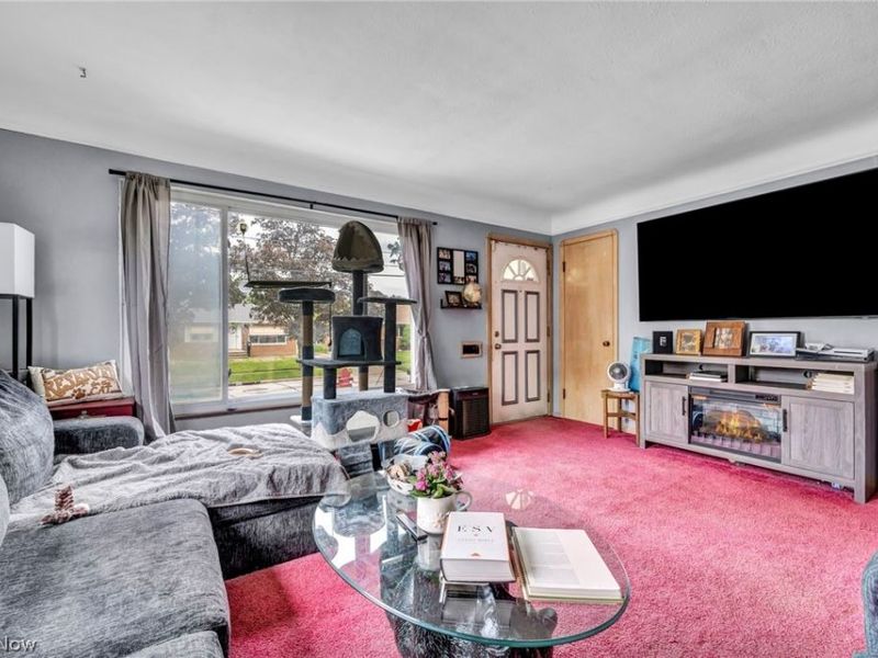 6294 Alexandria Drive, Parma Heights, OH 44130 Photo 6