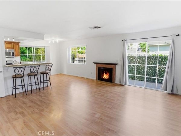 14727 Magnolia, Unit 110, Sherman Oaks, CA 91403