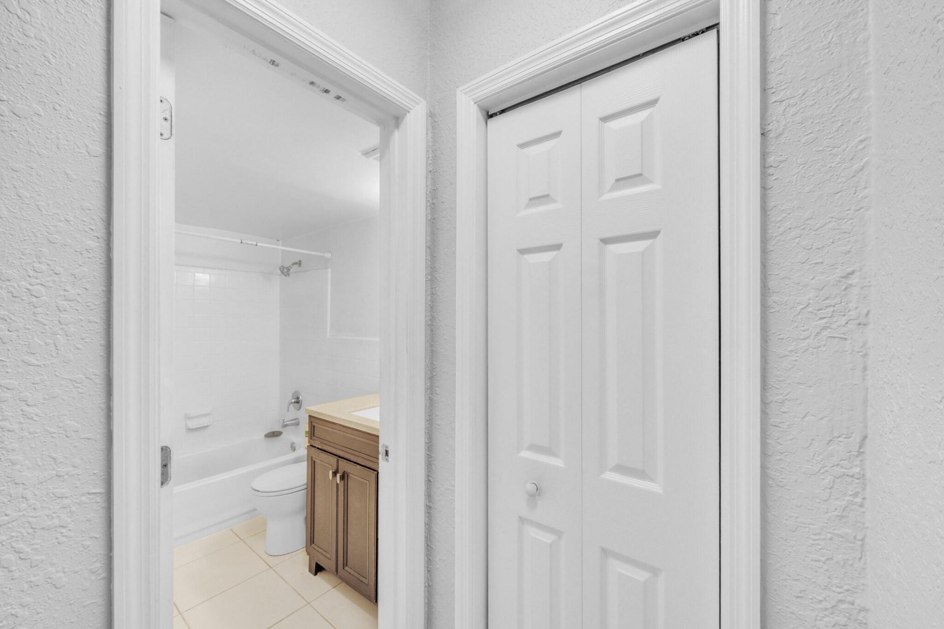 626 SW 14th Avenue, Unit 108, Fort Lauderdale, FL 33312 Photo