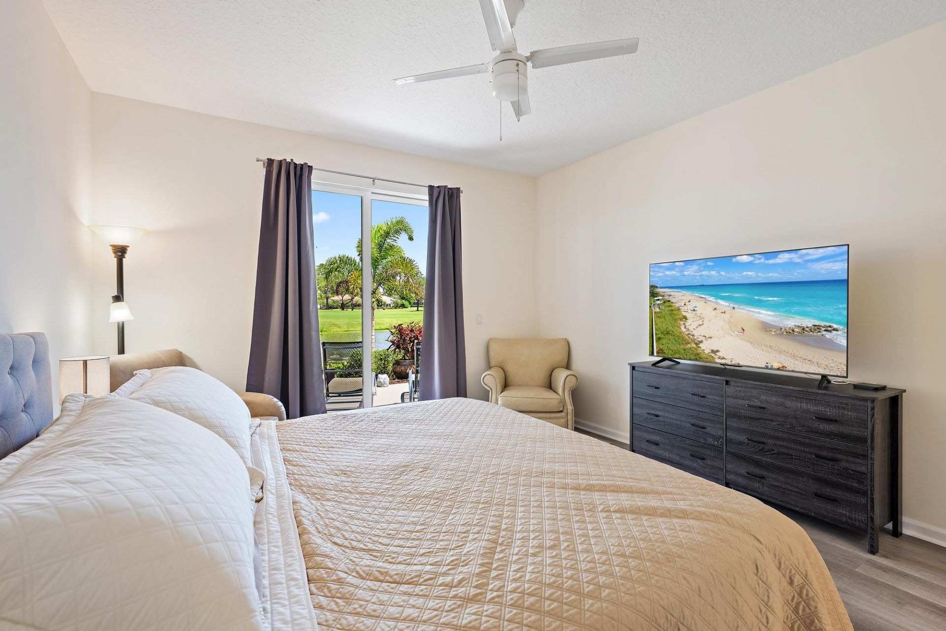8232 Heritage Club Drive, West Palm Beach, FL 33412 Photo