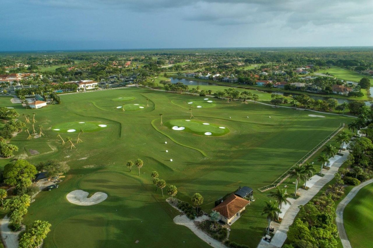 8232 Heritage Club Drive, West Palm Beach, FL 33412 Photo