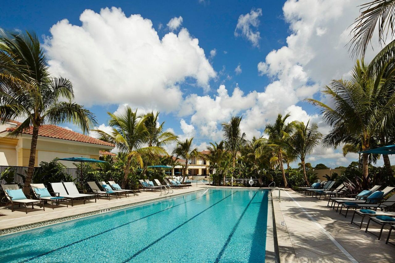 8232 Heritage Club Drive, West Palm Beach, FL 33412 Photo