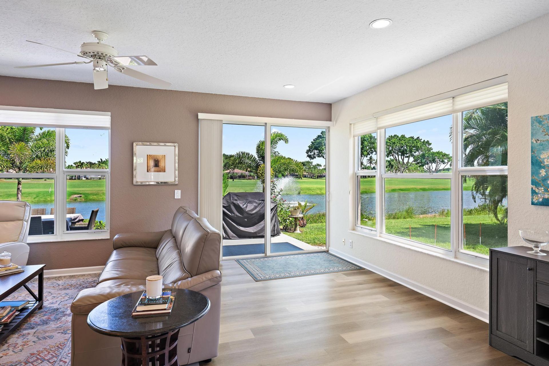 8232 Heritage Club Drive, West Palm Beach, FL 33412 Photo