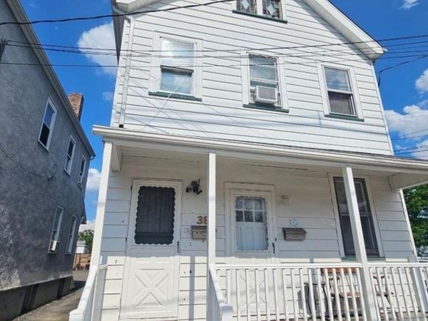 38 Thompson St, Raritan, NJ 08869