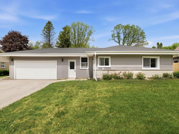 W60N873 Sheboygan Rd, Cedarburg, WI 53012