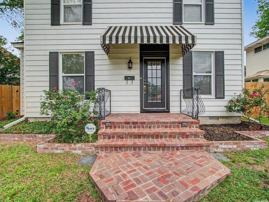 Property Image 4