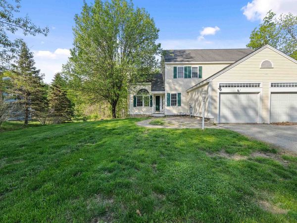 210 Kent Farm Road, Unit 1, Hampstead, NH 03841