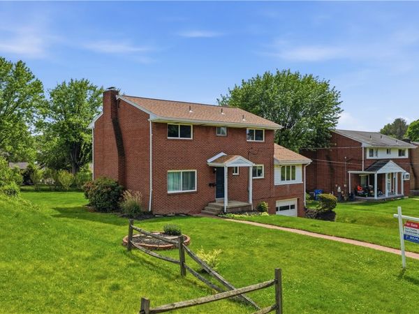203 Clover Dr., Elizabeth, PA 15037