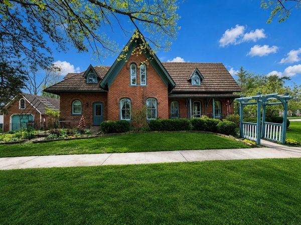 701 Fifth Avenue, Decorah, IA 52101