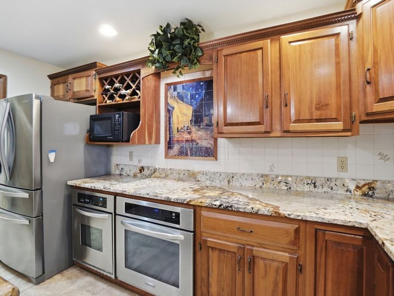 605 Kingfisher Drive, Westerville, OH 43082 Photo 21