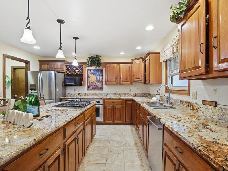 605 Kingfisher Drive, Westerville, OH 43082 Photo 23