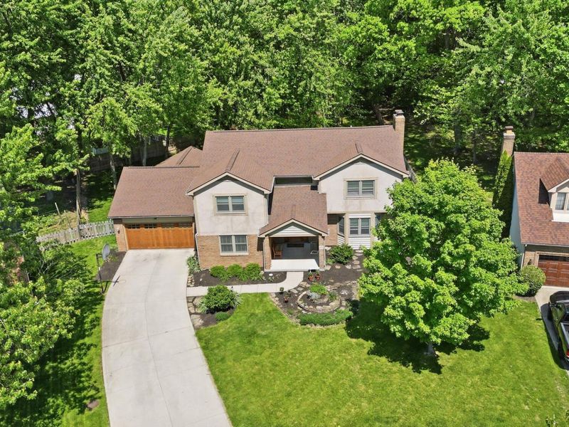 605 Kingfisher Drive, Westerville, OH 43082 Photo 3
