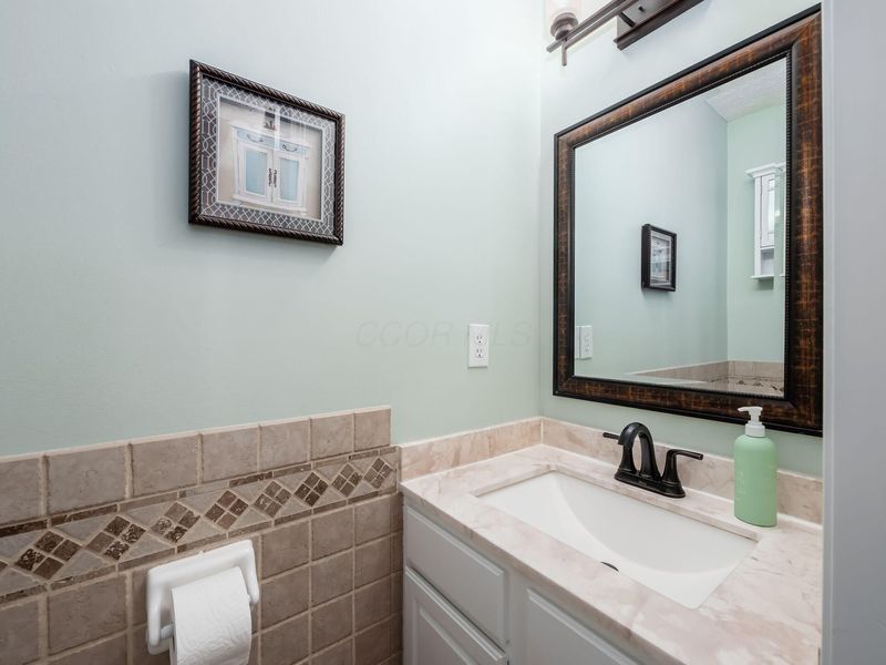6411 Antoinette Court , Grove City, OH 43123 Photo 22