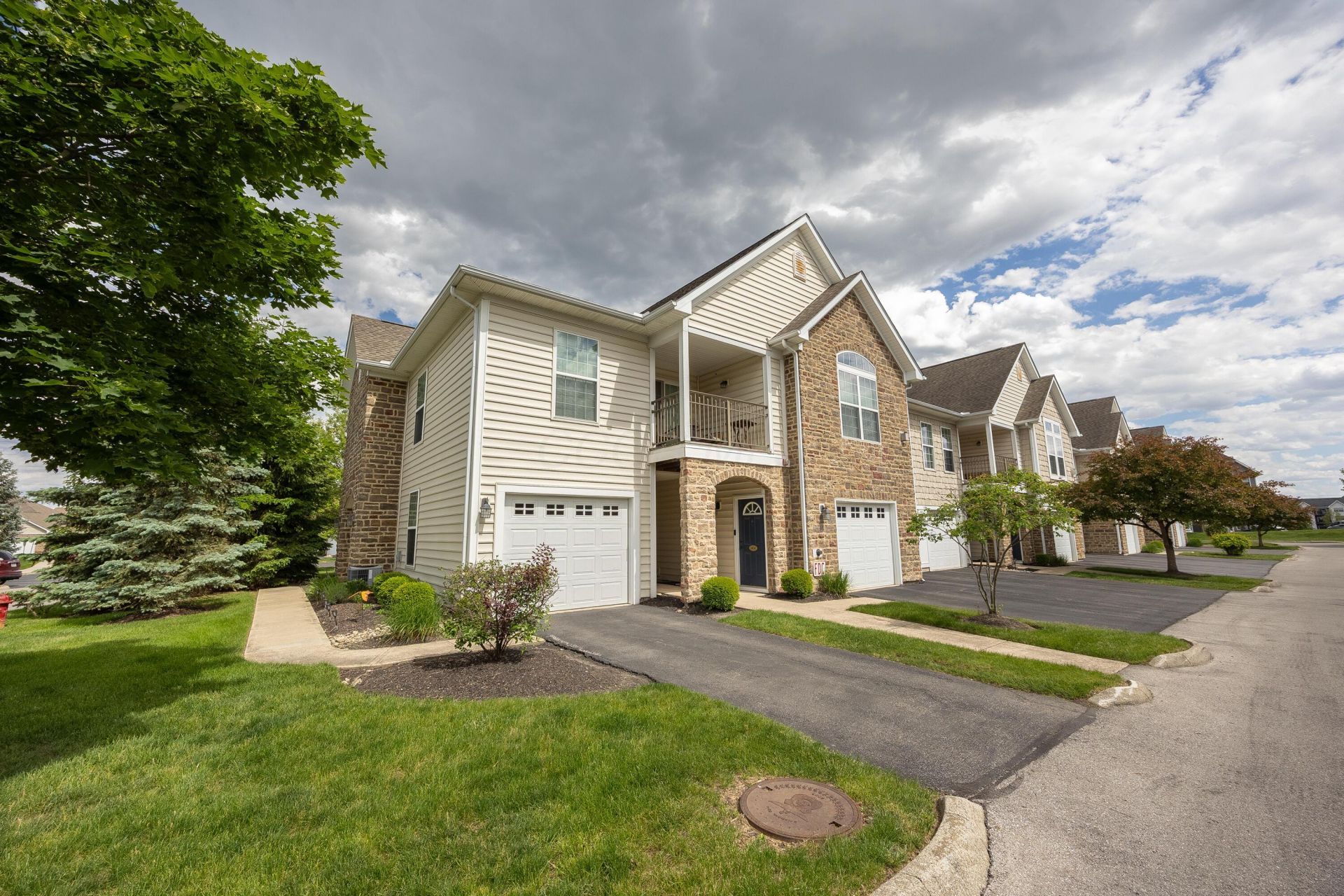 3953 Rue De Brittany, Unit 3953A, Columbus, OH 43221 Main Photo
