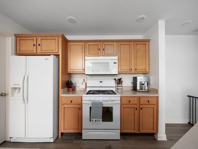 3953 Rue De Brittany, Unit 3953A, Columbus, OH 43221 Photo 12