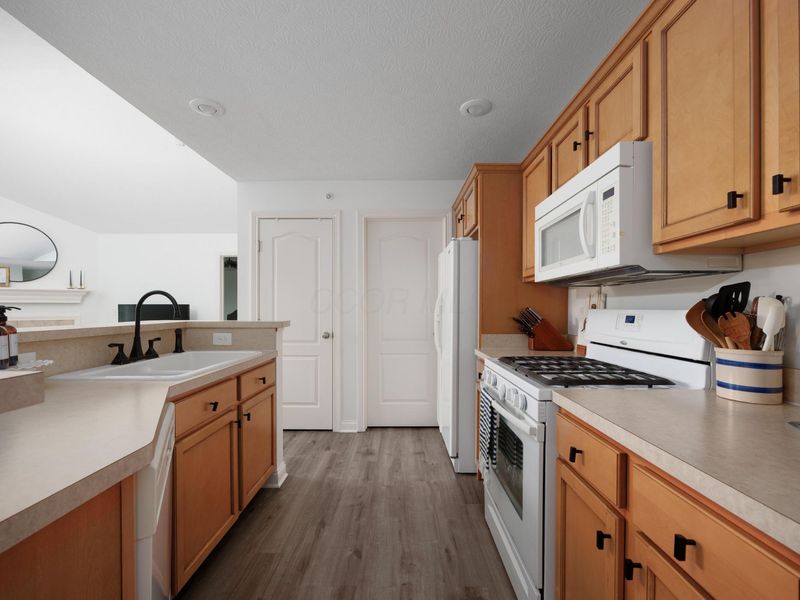 3953 Rue De Brittany, Unit 3953A, Columbus, OH 43221 Photo 13