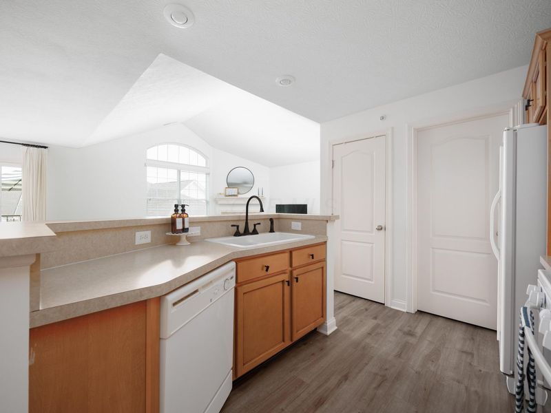 3953 Rue De Brittany, Unit 3953A, Columbus, OH 43221 Photo 16