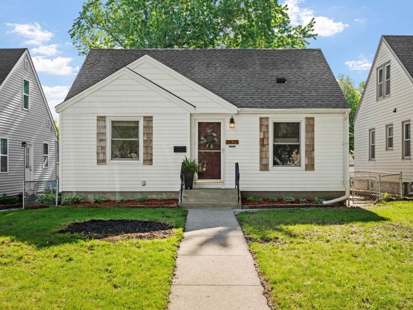 2825 Kentucky Avenue S, Saint Louis Park, MN 55426