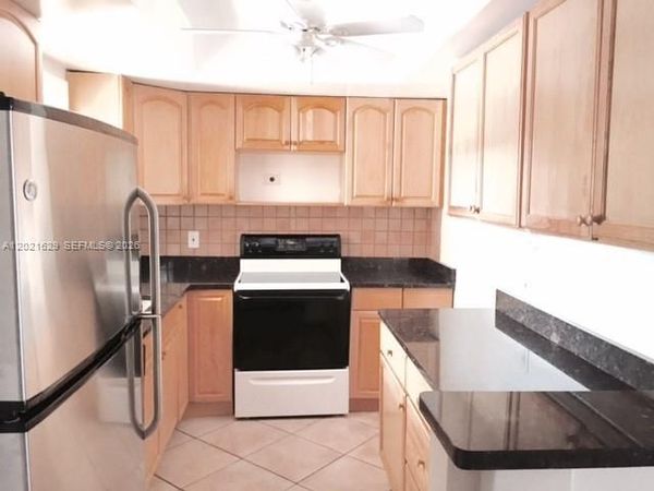 236 Castlewood Dr , Unit 104, North Palm Beach, FL 33408