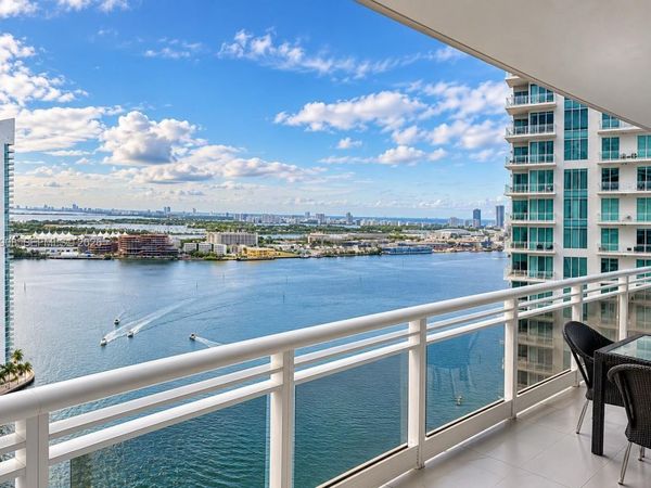 901 Brickell Key Blvd, Unit 3307, Miami, FL 33131