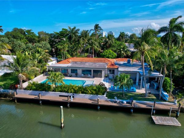 1141 NE 90th St , Miami, FL 33138