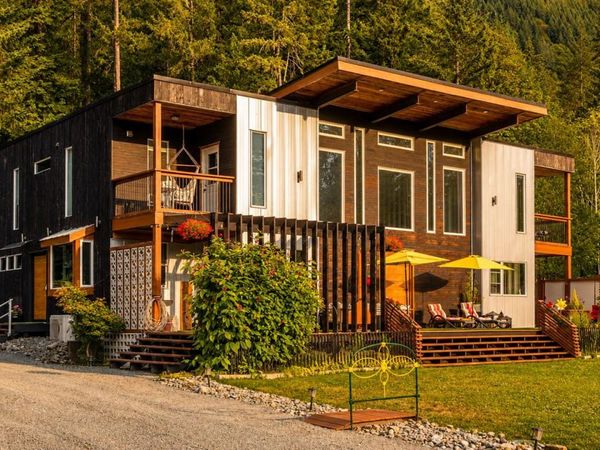 9949 Swordfern Way, Youbou, BC V0R 3E1