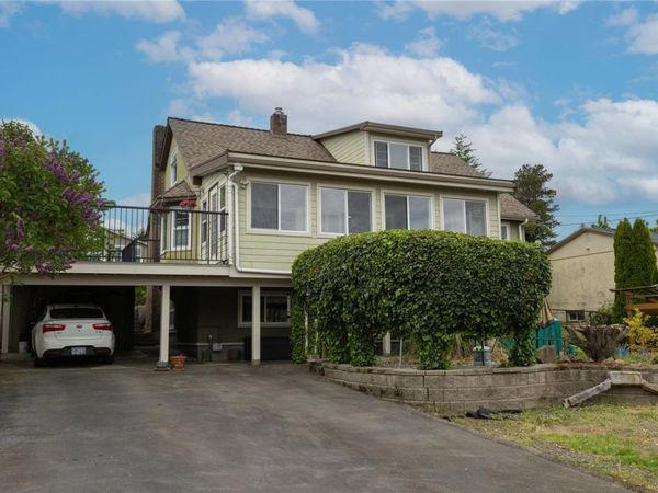 27 View St , Nanaimo, BC V2M 3S5