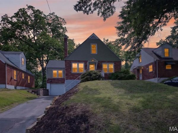 130 S Barat Avenue , St Louis, MO 63135