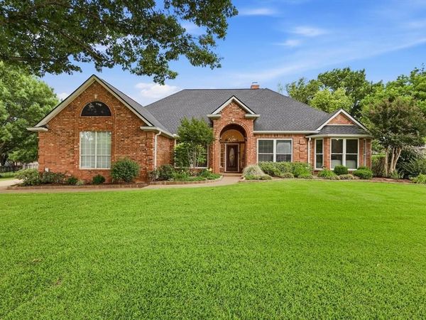 122 Chapel Hill Drive, Double Oak, TX 75077