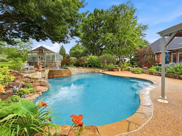 122 Chapel Hill Drive, Double Oak, TX 75077