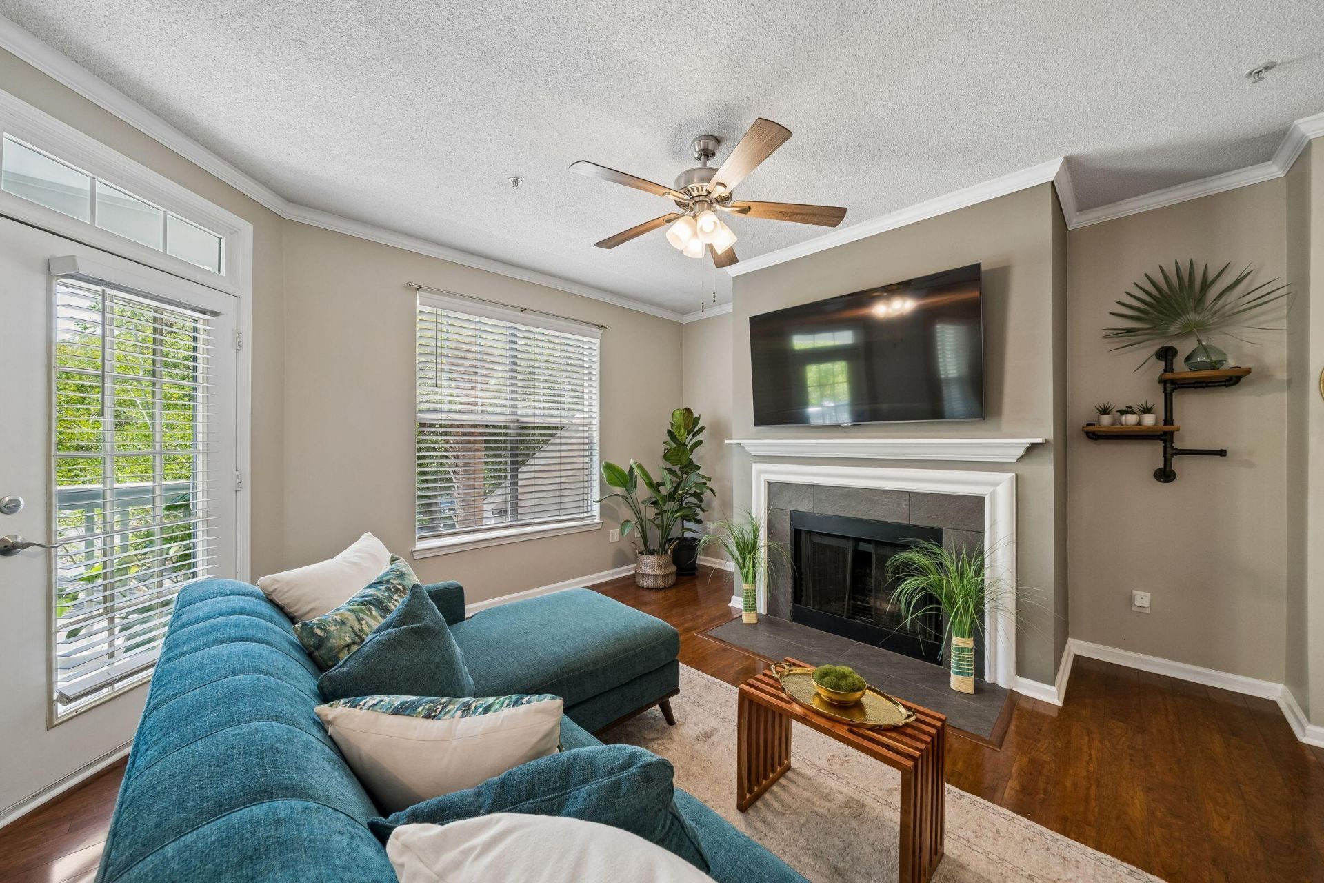 45 Sycamore Avenue Photo 10