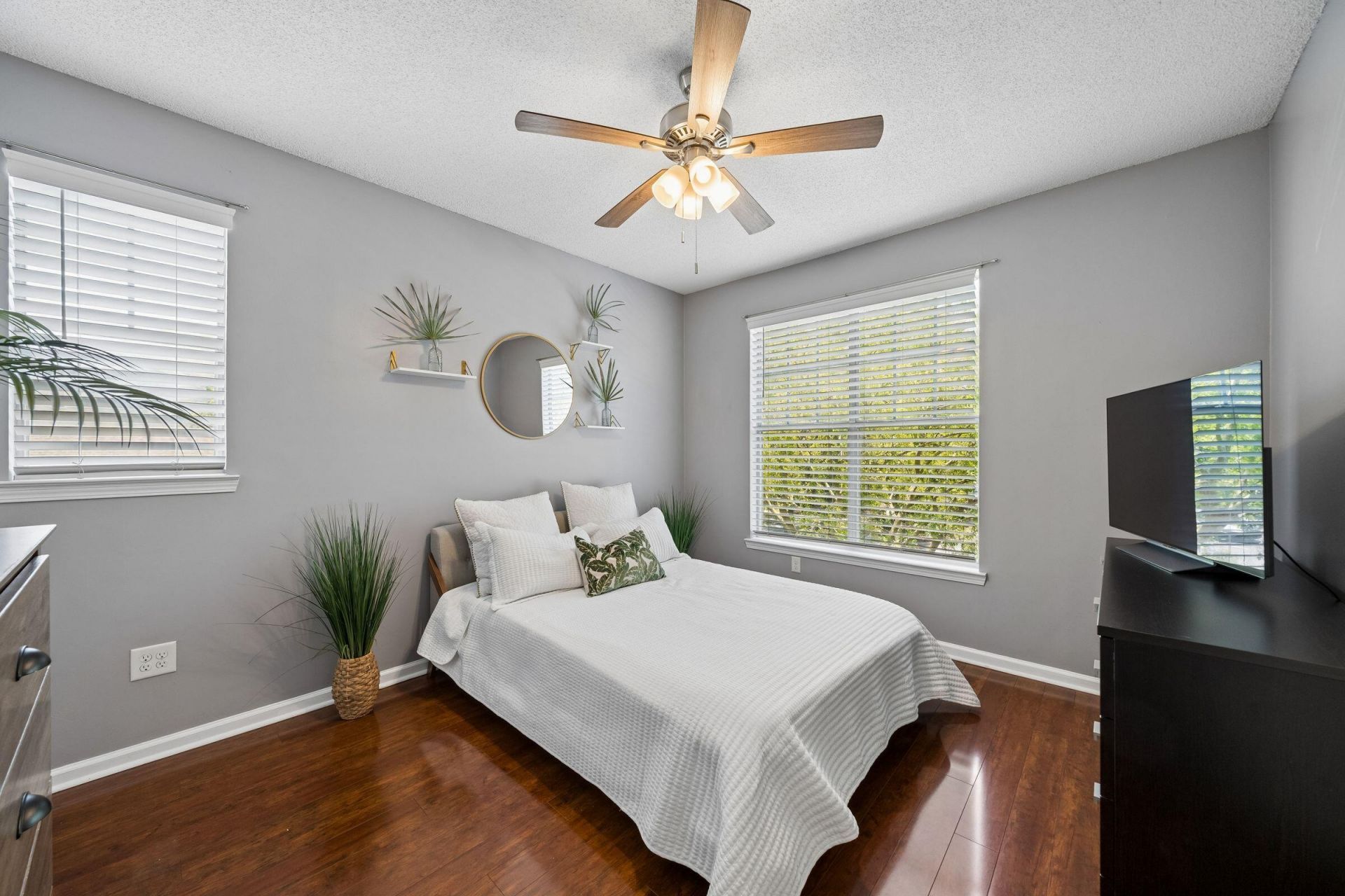 45 Sycamore Avenue Photo 18