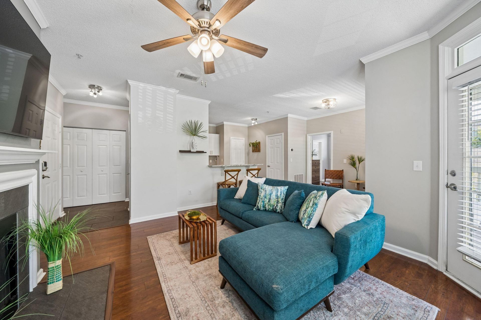 45 Sycamore Avenue Photo 5