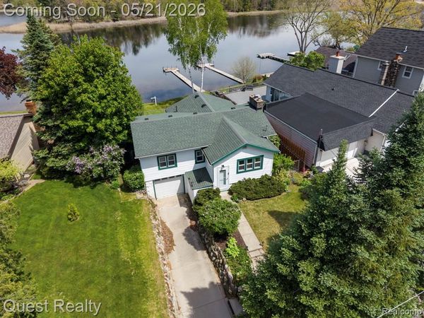 4806 Harding Avenue, Independence Twp, MI 48346
