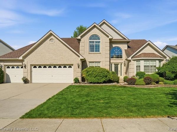 26654 Rose Drive, Flat Rock, MI 48134