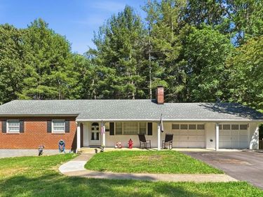 2044 Indian Hill Road, Lynchburg, VA 24503