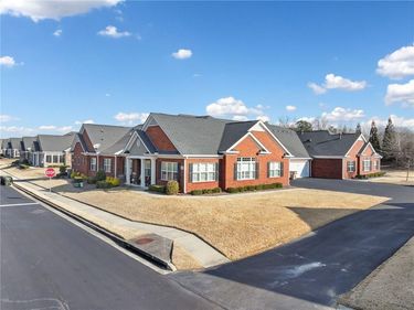 3421 Lindenridge Drive, Buford, GA 30519