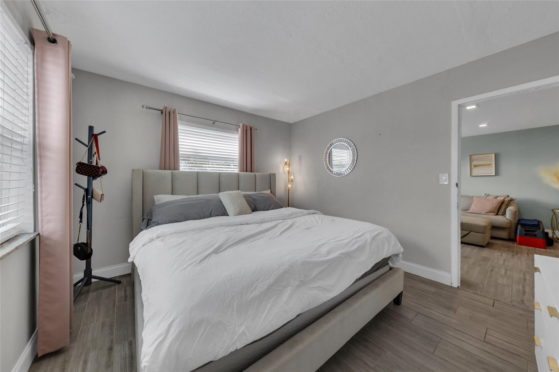 611 NE 14th Avenue, Unit 306, Fort Lauderdale, FL 33304 Photo