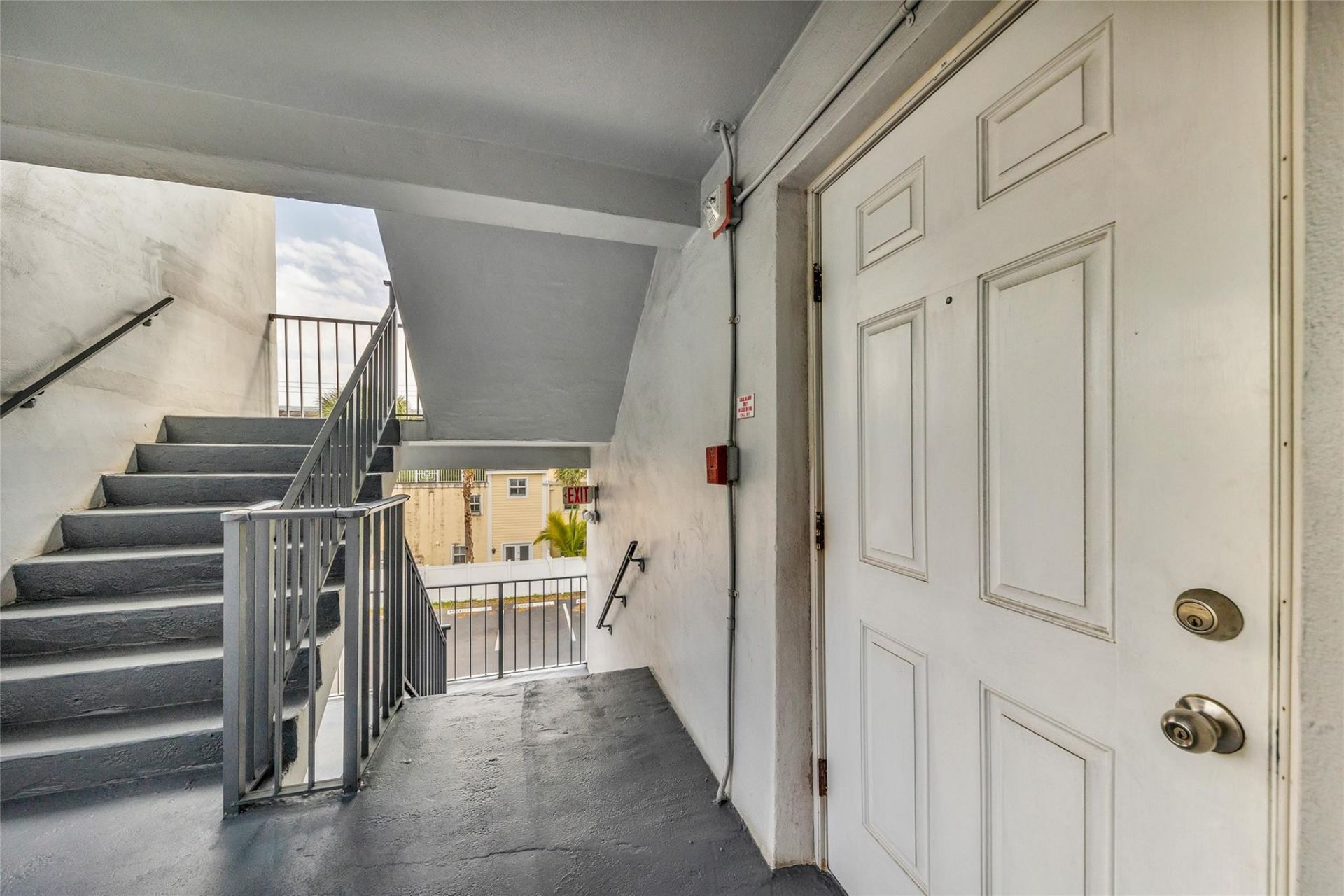 611 NE 14th Avenue, Unit 306, Fort Lauderdale, FL 33304 Photo