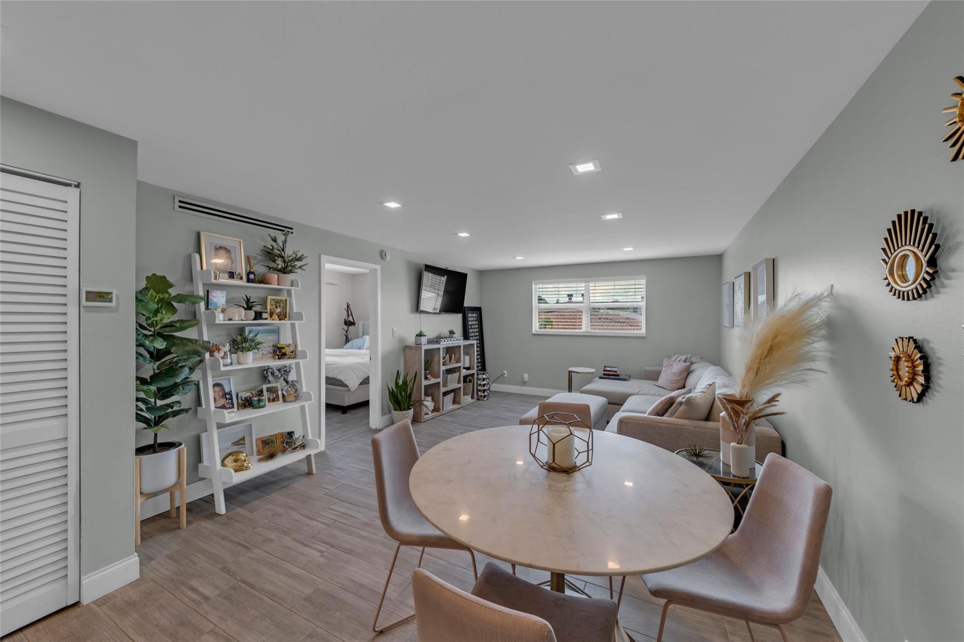 611 NE 14th Avenue, Unit 306, Fort Lauderdale, FL 33304 Photo
