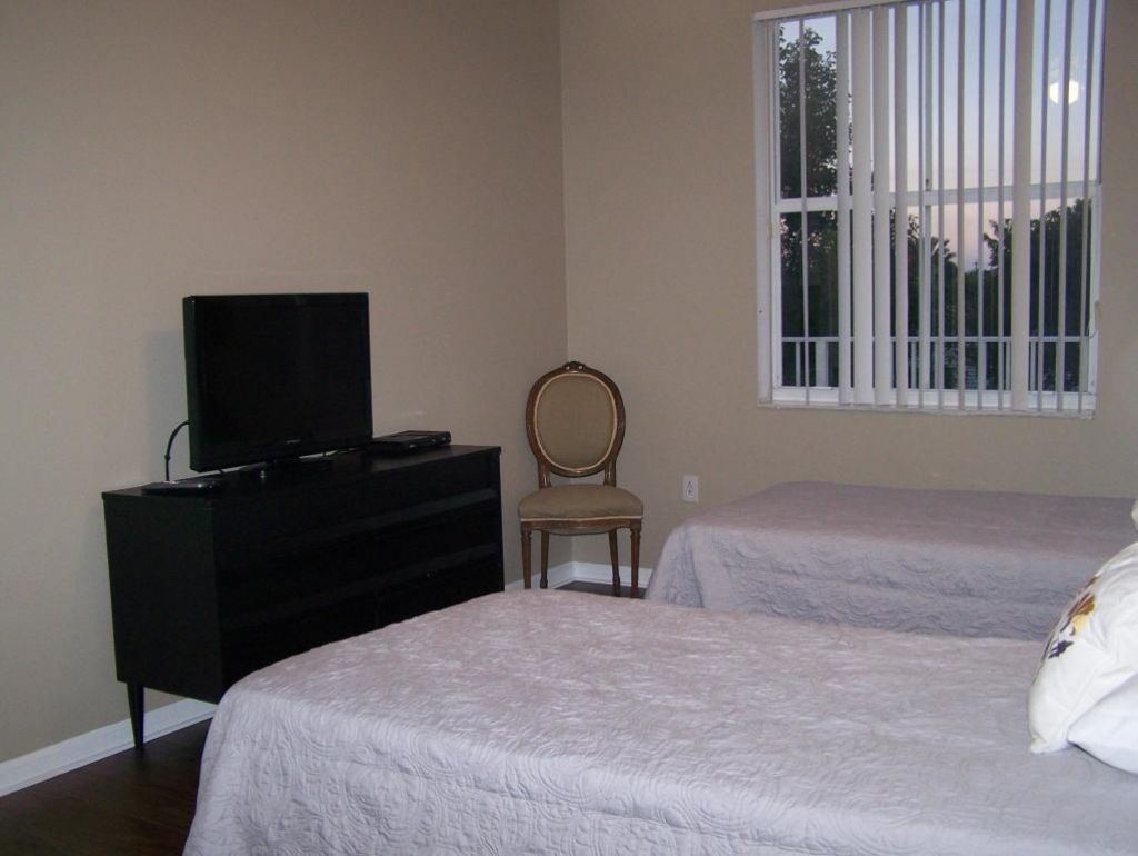 2100 Greenview Shores Boulevard, Unit 519, Wellington, FL 33414 Photo