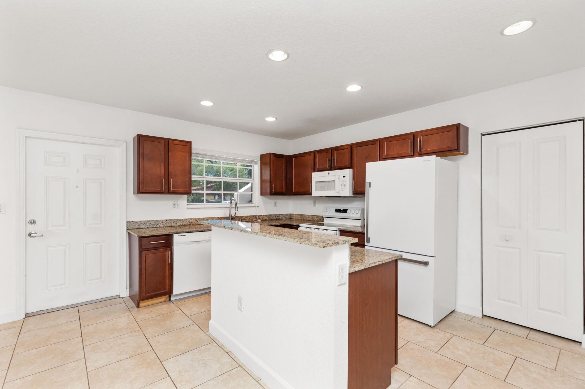 3525 NW 114th Lane, Unit 3529, Coral Springs, FL 33065 Photo
