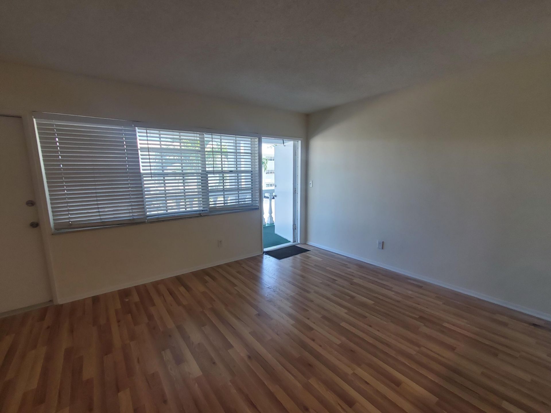 5203 NE 24th Terrace, Unit B206, Fort Lauderdale, FL 33308 Photo