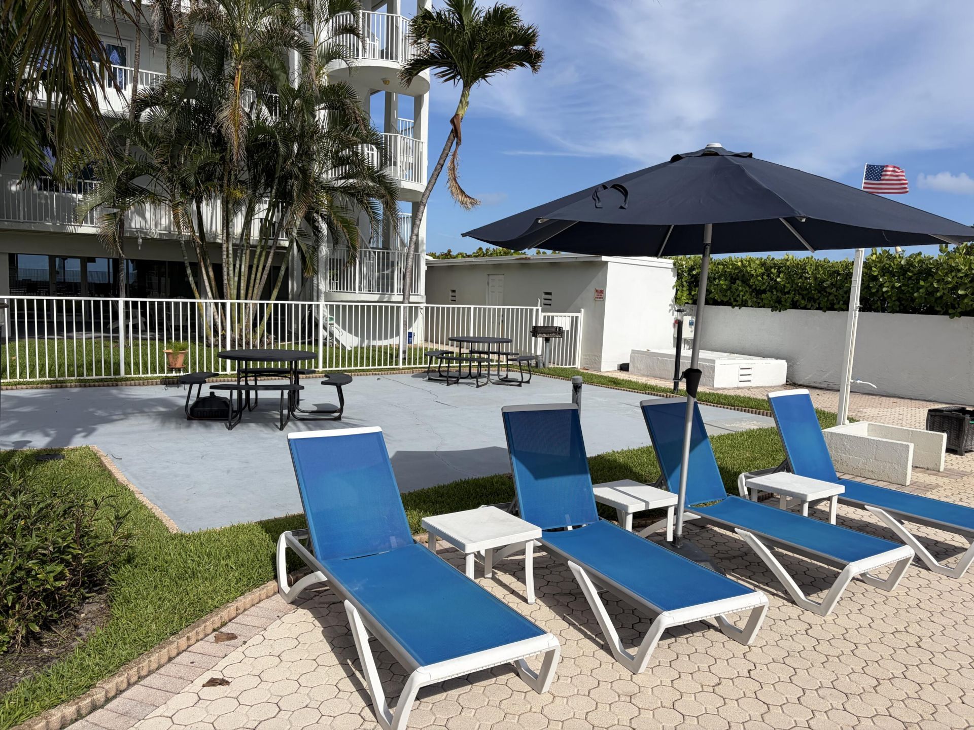1480 S Ocean Boulevard, Unit 111, Lauderdale by the Sea, FL 33062 Photo