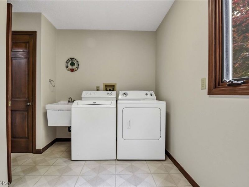 25832 Briarwood Court, Westlake, OH 44145 Photo 23