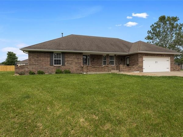 700 Mount Hope Circle, Odessa, MO 64076