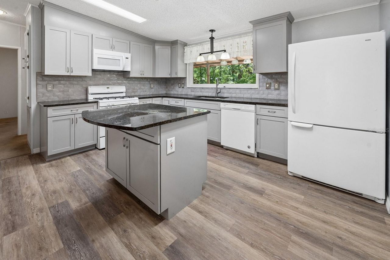 343 NE 743rd Street , Old Town, FL 32680 Photo