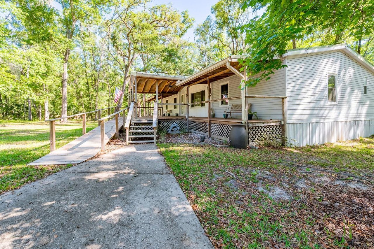 343 NE 743rd Street , Old Town, FL 32680 Photo